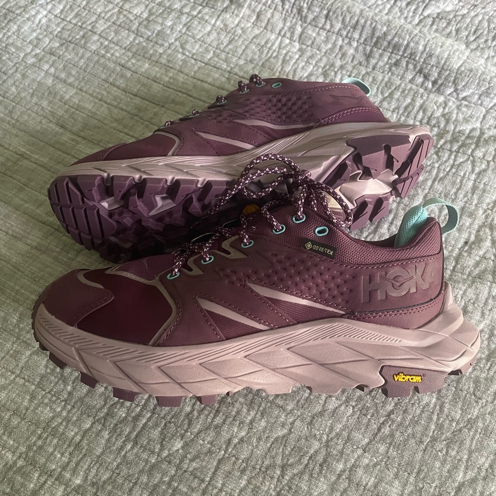 Women’s Hokas